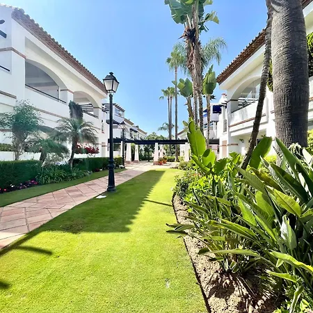 Апартаменти Solguest A 7 Minutos De Puerto Banus 1ª Linea Playa!!! Марбелья
