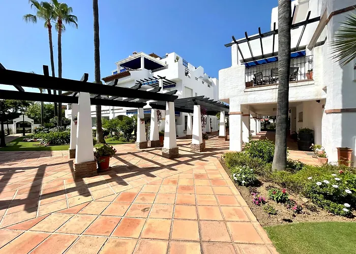 Solguest A 7 Minutos De Puerto Banus 1ª Linea Playa!!! Марбелья